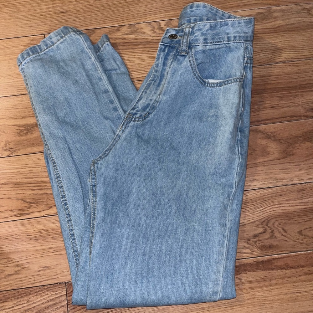 SHEIN high rise blue jeans